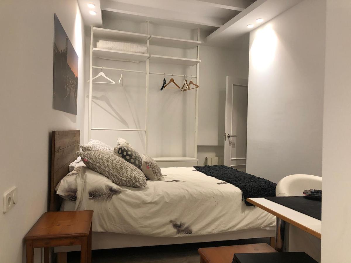 110 M2 Central Apartment In Abando Close To Guggenheim With Parking 빌바오 외부 사진