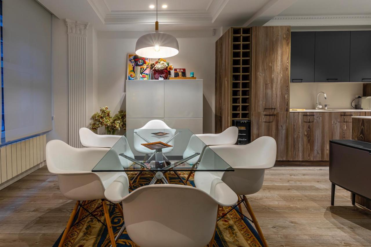 110 M2 Central Apartment In Abando Close To Guggenheim With Parking 빌바오 외부 사진
