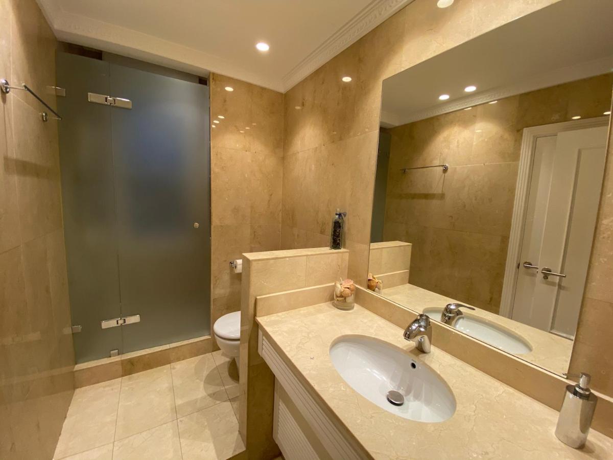110 M2 Central Apartment In Abando Close To Guggenheim With Parking 빌바오 외부 사진